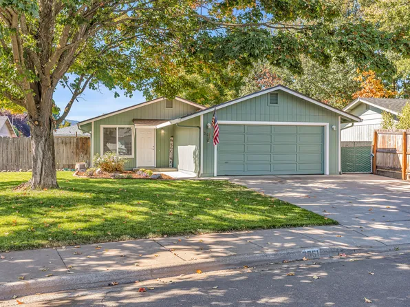 3051 Glengrove Ave, Medford, OR 97501