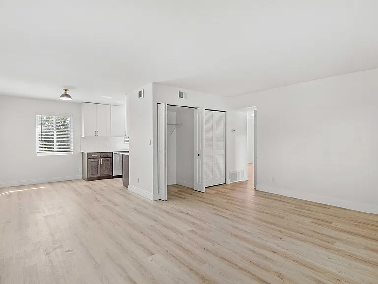 Open Layout