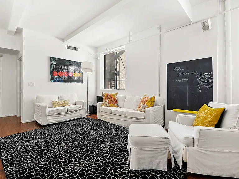 15 W 17th St #6 — Photo 6