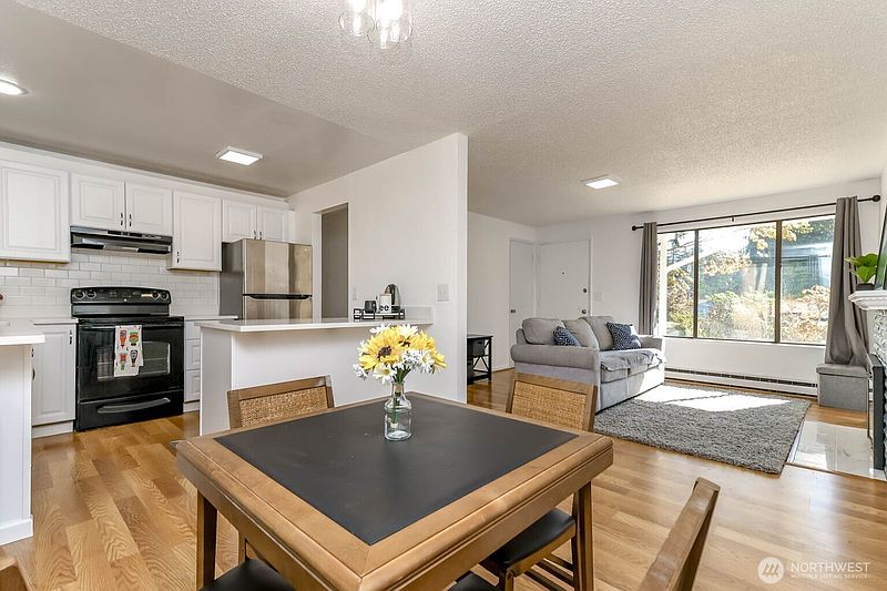 5th image of 30303 6th Avenue SW