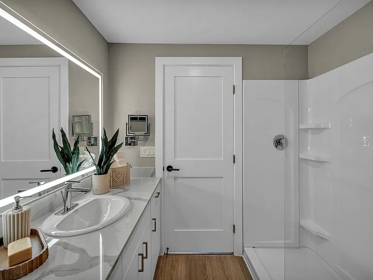 2-Bed 2-Bath - Bathroom