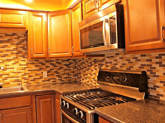 3rd image of 3256 Ebonywood Ct