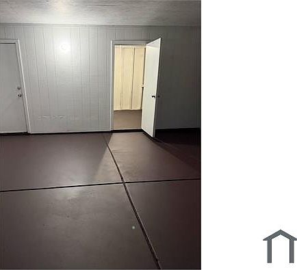 5th image of 4626 W Midway Ave