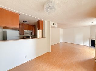 328 E Valencia Ave APT B, Burbank, CA 91502