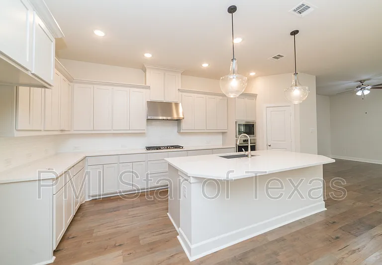 6836 Prompton Bnd — Photo 3