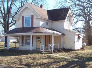 311 W 4th St, Mountain View, MO 65548