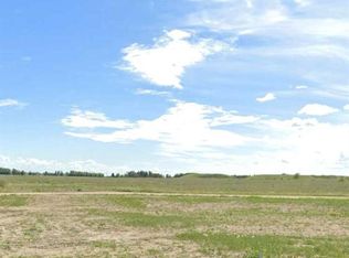 7507 37a Ave, Camrose, AB T4V5E3