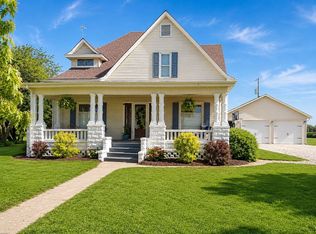 672 State Route 106 W, Winchester, IL 62694