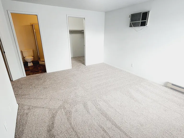 Indian Canyon Apartments — Photo 12