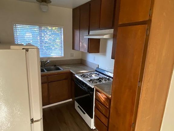 4th image of 1636 Thomas Ave APT 2