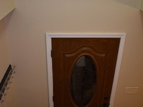 3rd image of 1339 Lismore Ct