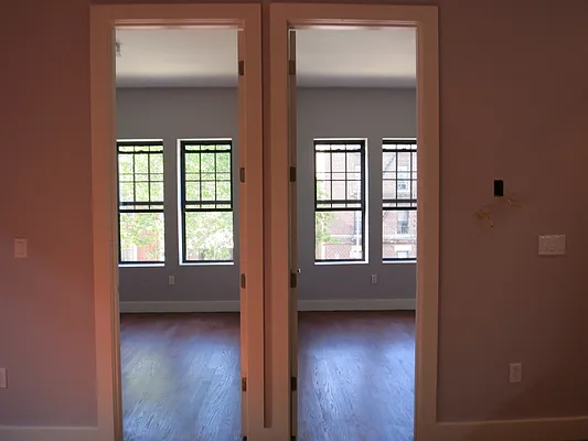 Rented by MNS | media 61