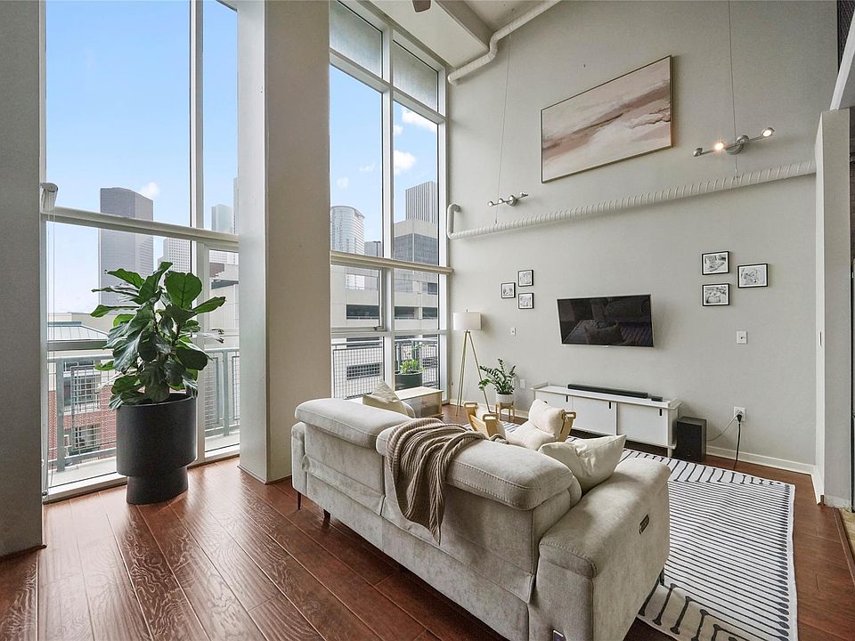 1st image of 2000 Bagby St APT 7418