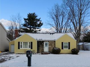 1203 Meadowbrook Blvd, Stow, OH 44224