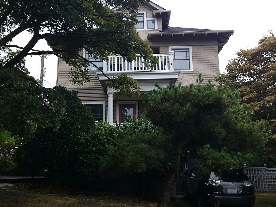 2nd image of 1026 1st Ave W