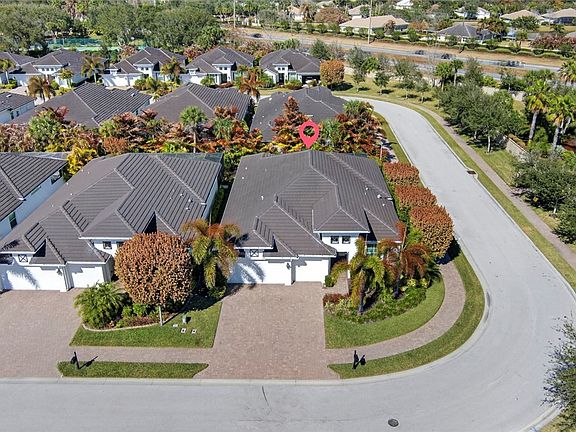 2nd image of 1480 Lilys Cay Cir