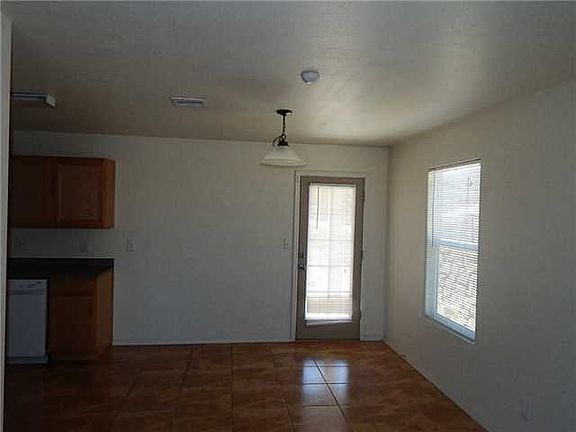 3rd image of 14732 Canyon Breeze Ln