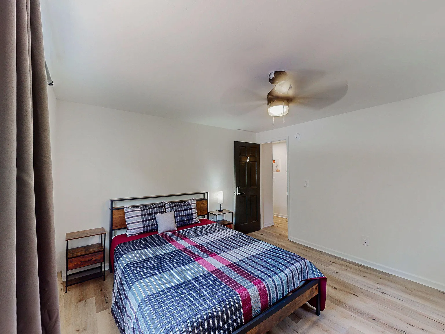 4 bed, 4.5 bath, 1945 sqft, $797 — Photo 3