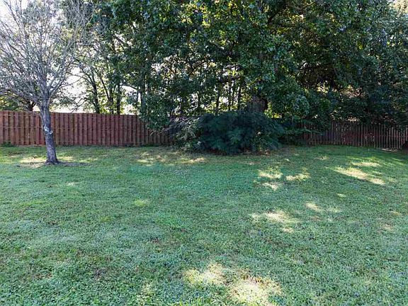 4th image of 109 Westmeath Dr