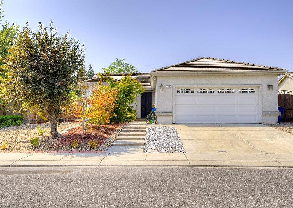 1st image of 1084 Meadowbrook Dr