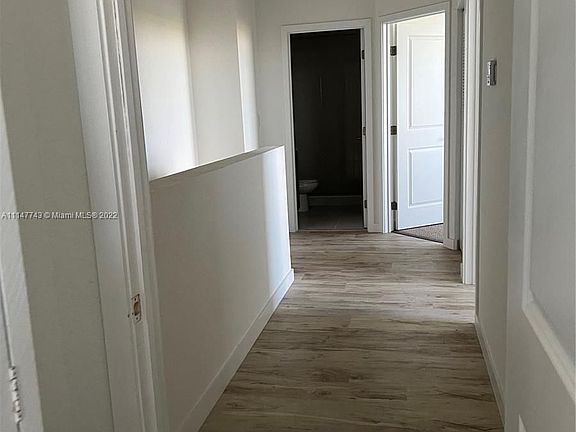 5th image of 15500 SW 136th St #210