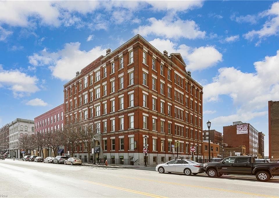 1st image of 408 West St #213