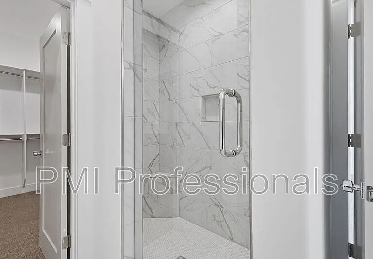 219 S Bilbro Ave — Photo 29