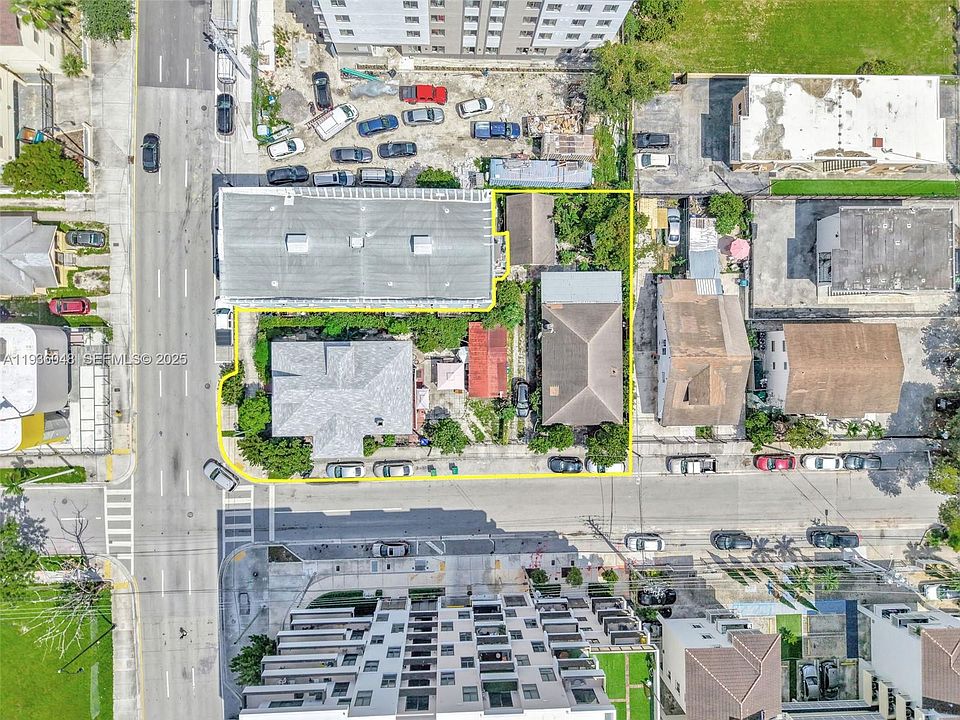 1st image of 119 SW 7th Ave