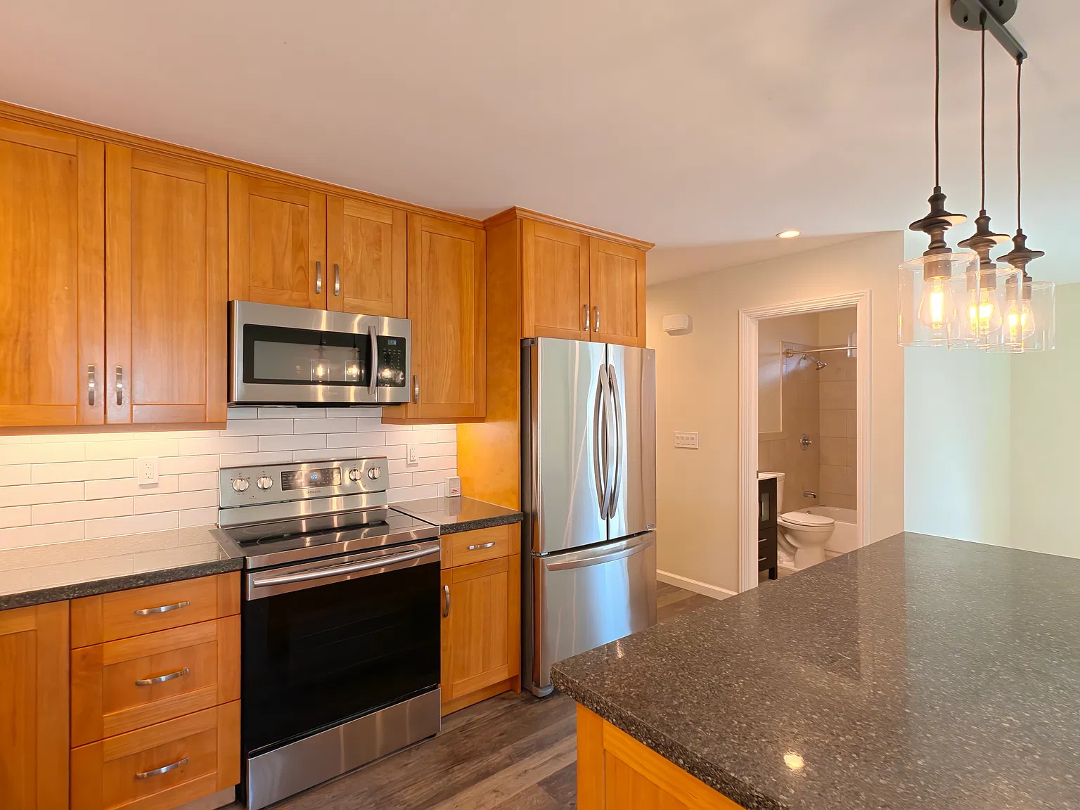 2 bed, 1550 sqft, $4,800 — Photo 2