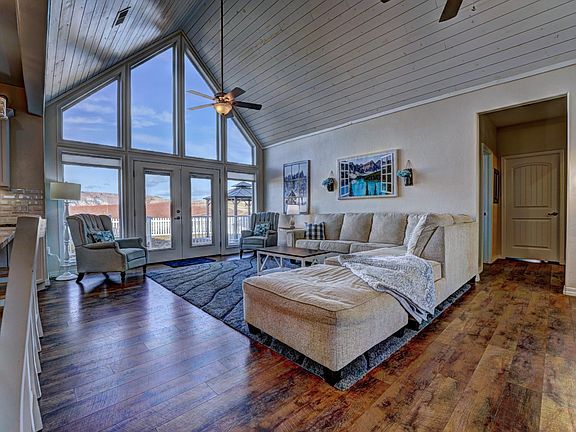 3rd image of 421 35th Rd