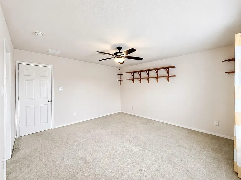 19315 Summer Island Way — Photo 16