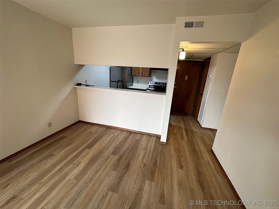 1st image of 301 E Washington Ave #107