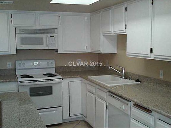 5th image of 5469 Escondido St
