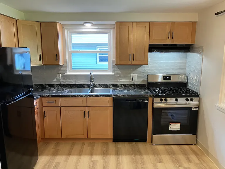 176 Argus Dr #A — Photo 2
