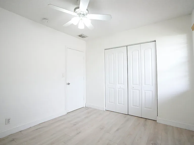 2646 Riverside Dr #2646 — Photo 13