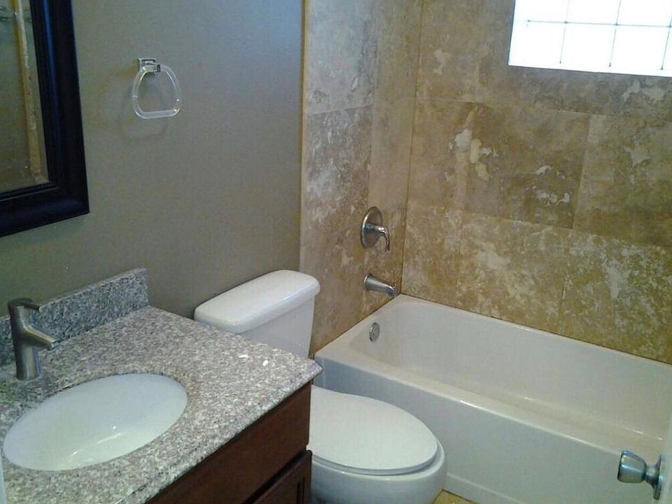 2nd image of 3731 N Elston Ave #1north