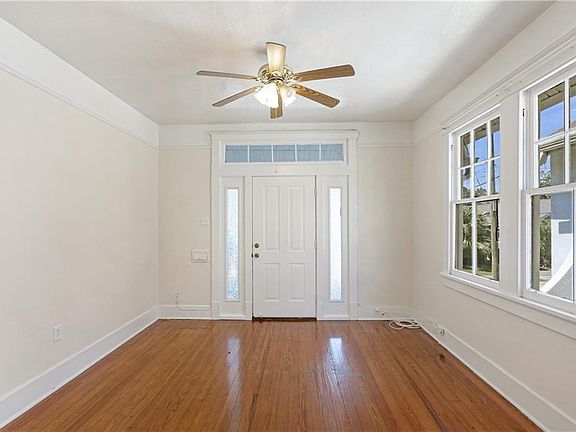 4th image of 615-1B Clare Ct