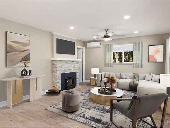3rd image of 6741 Live Oak Drive