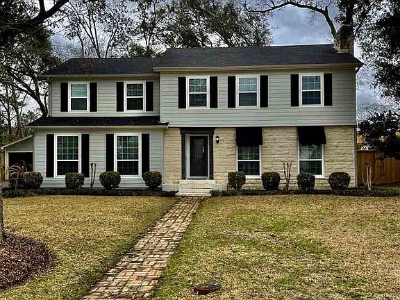 2nd image of 225 W Caldwood Dr
