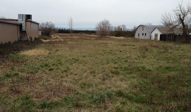 2nd image of 2686 W Main St