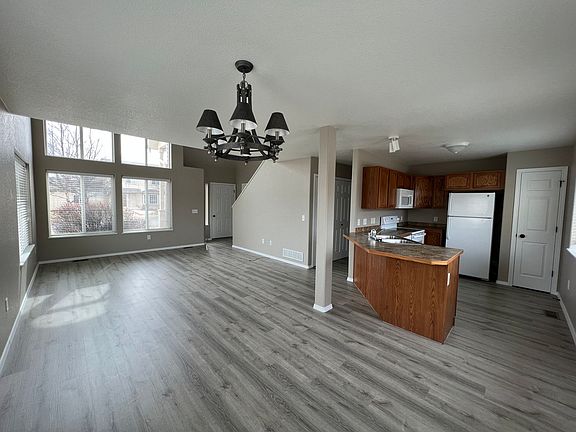4th image of 4104 Chelsea Dr
