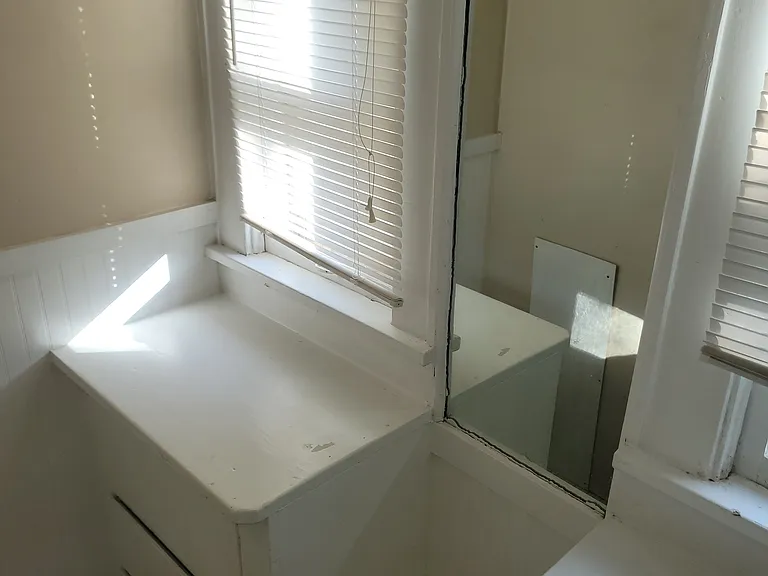 748 N Woodrow Ave — Photo 17
