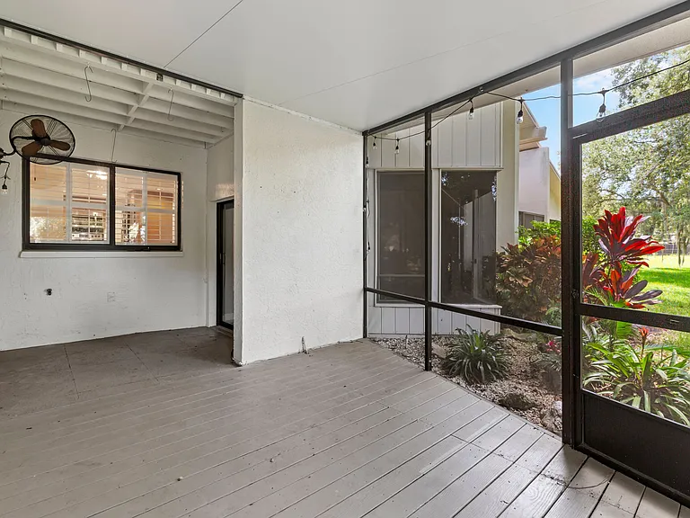 485 Westlake Blvd #70 — Photo 33