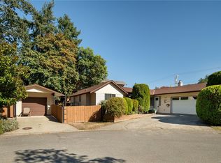 4101 Scoones Pl, Saanich, BC V8X 4R4