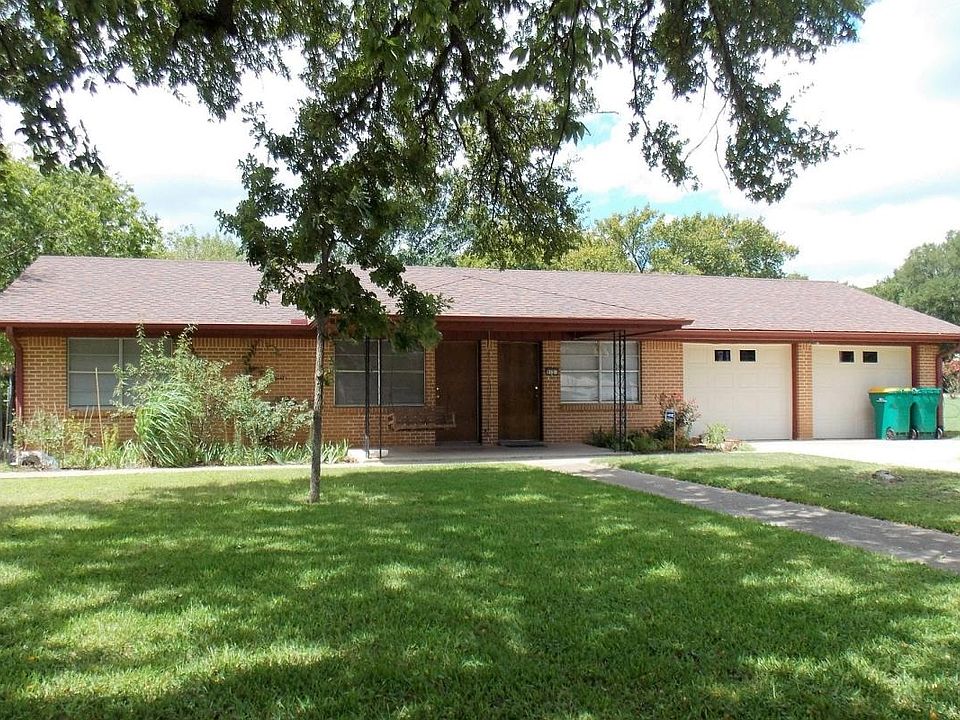 1st image of 912 University Dr