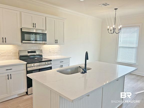 5th image of 961 Ashville Cir