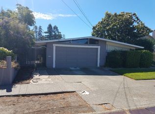 1034 Las Raposas Rd, San Rafael, CA 94903