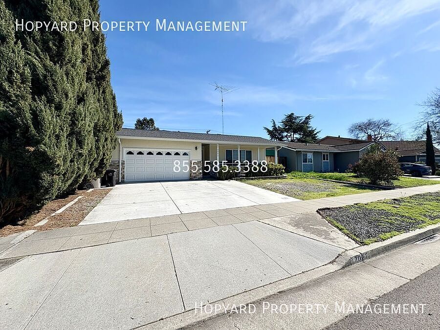 1st image of 2082 Muirwood Way