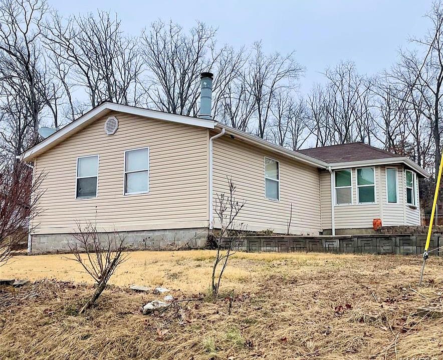 1st image of 1203 E Lake Dr