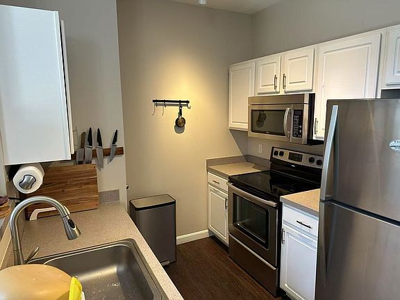3rd image of 1000 Providence Pl APT 447